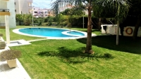 T2 Com Piscina e Garagem a 550 metros da Praia